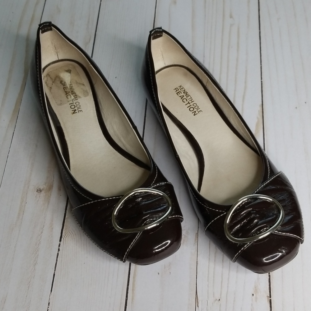 Kenneth Cole patent flats